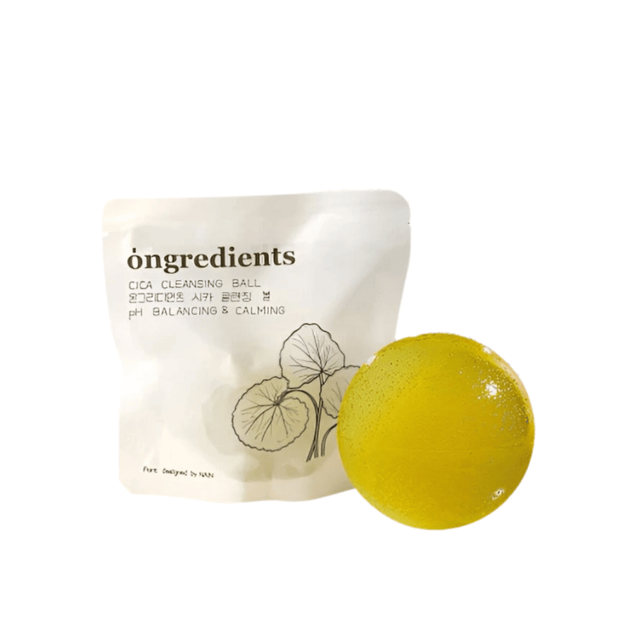 Ongredients Jeju Cica Cleansing Ball – naturlig rengöringsboll med centella asiatica som balanserar pH och lugnar huden.