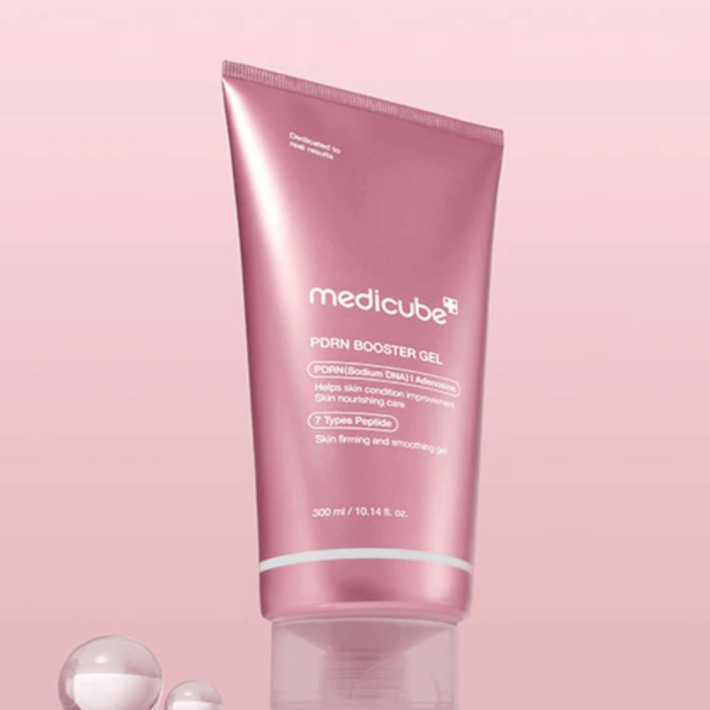 With Medicube PDRN Booster Gel, your skin receives intensive care with seven types of peptides and PDRN (Sodium DNA). The gel improves the skin's condition, provides nourishment, and promotes firmness for a smoother and more supple skin. Perfect for a luxurious skincare routine.