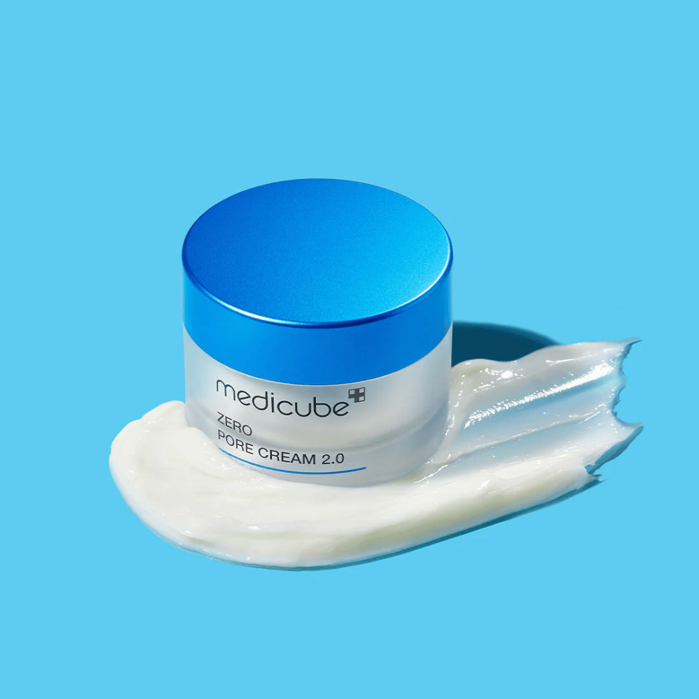 Medicube Zero Pore Cream 2.0 is a light and moisturizing cream that helps minimize the visibility of pores and balance sebum production. It leaves the skin soft, matte, and fresh without clogging the pores, making it perfect for oily and combination skin.